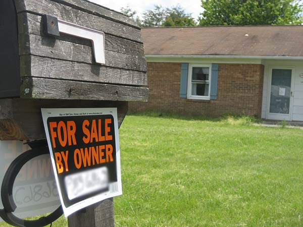 Do homes sold by realtors sell quicker than homes sold by the owners themselves?